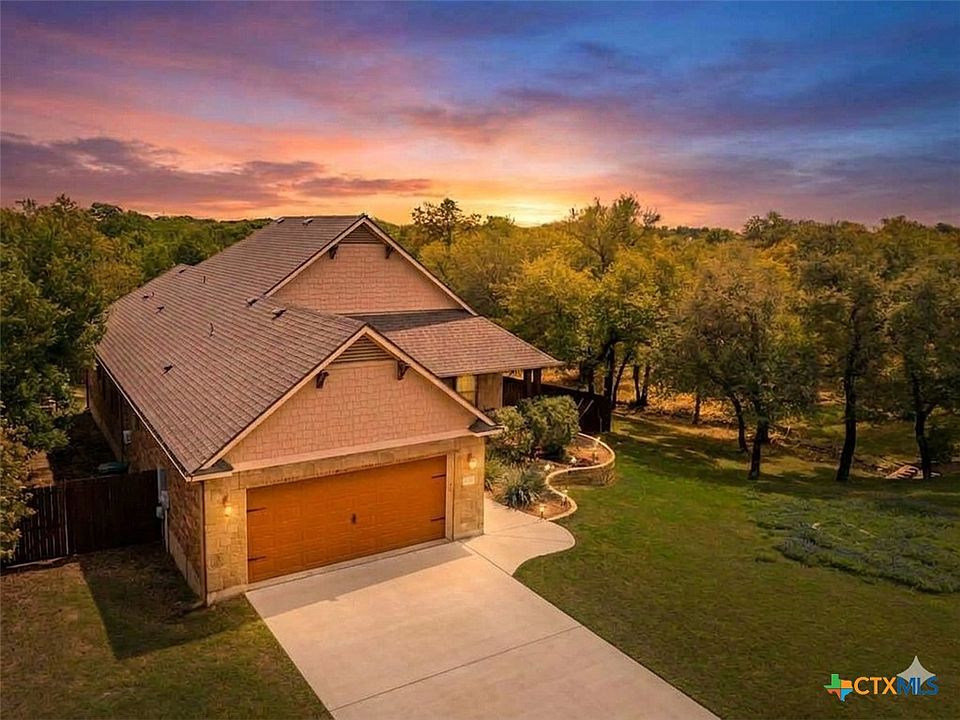 1st image of 2402 Twin Ridge Ct