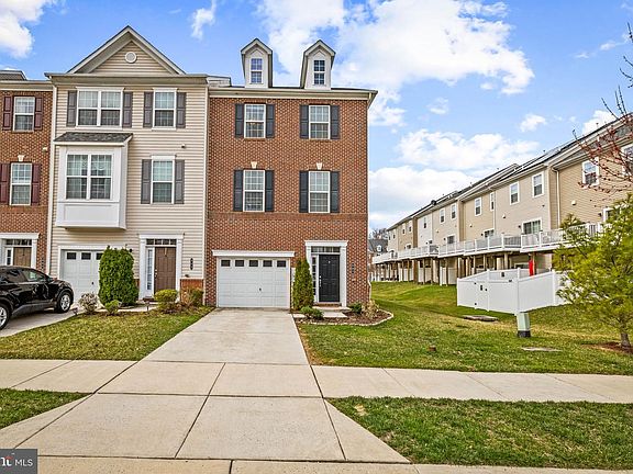 3rd image of 901 Ramble Run Rd