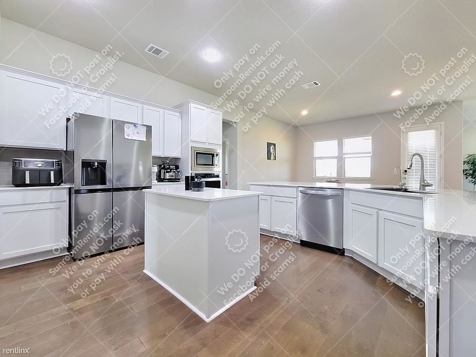 1st image of 16900 Aventura Ave