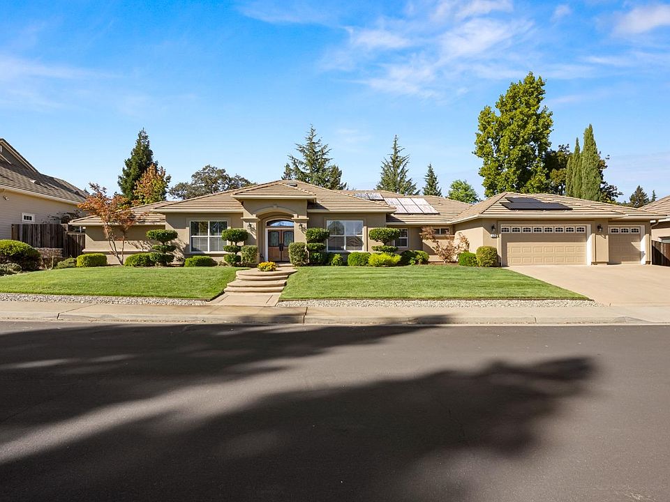 1st image of 550 Riverview Dr