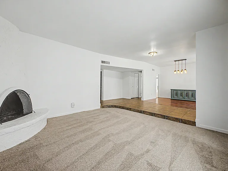 15837 N 47th Pl — Photo 10