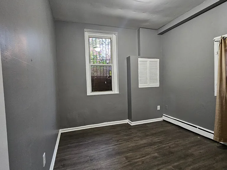 84 Woodside Pl #C1 — Photo 9