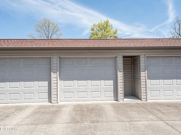 2nd image of 34 Sanje Ct