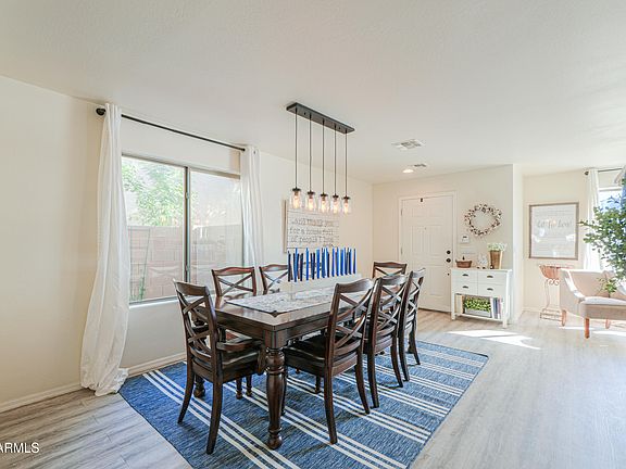 3rd image of 4608 W CINNAMON Avenue