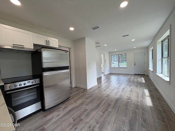 5th image of 234 N Adams St