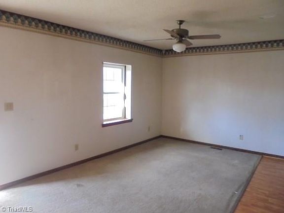 3rd image of 717 Chavis Dr