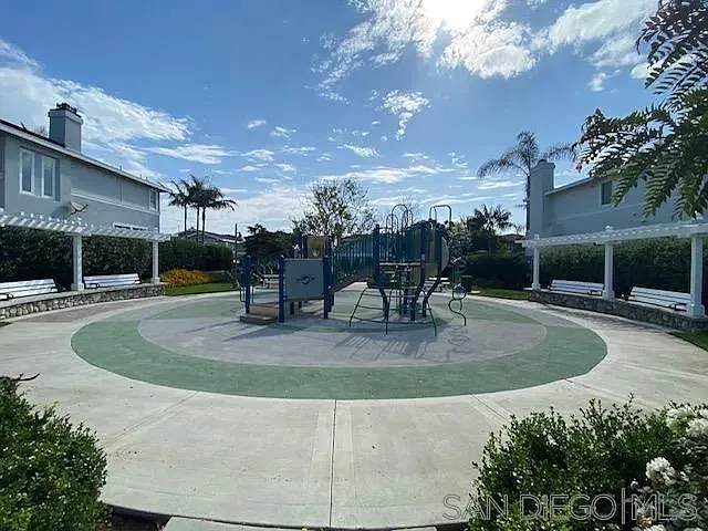 6967 Tradewinds Dr — Photo 63