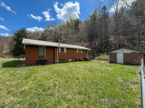 229 Groves Rd, Duck, WV 25063