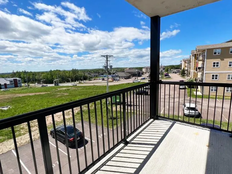 155 Kedgwick Dr — Photo 9