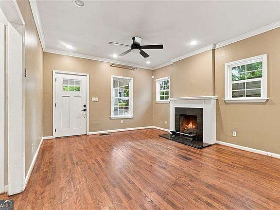 4th image of 275 Haas Ave