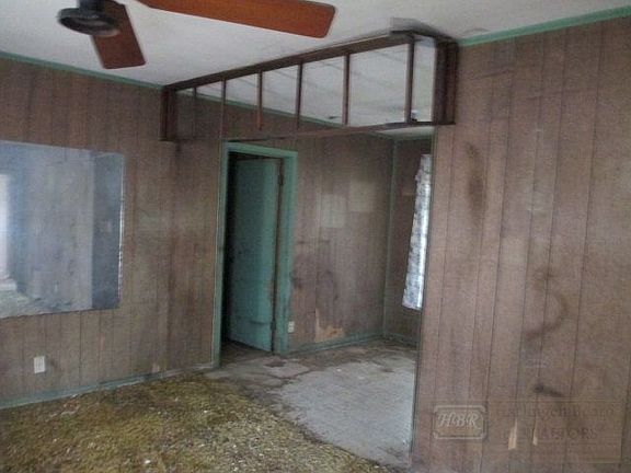 5th image of 1813 Stanford Ave