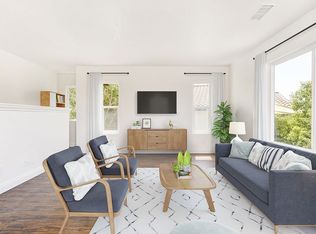 126 Knoll Rd, Vista, CA 92083