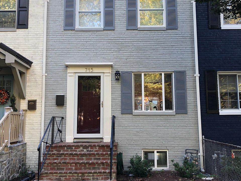 1st image of 715 S Fayette St
