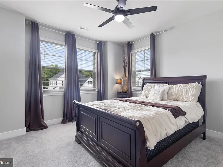 5680 Lewis Carroll Dr — Photo 26