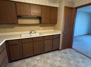 Lunar Properties 806 Jefferson St., Pella, IA 50219