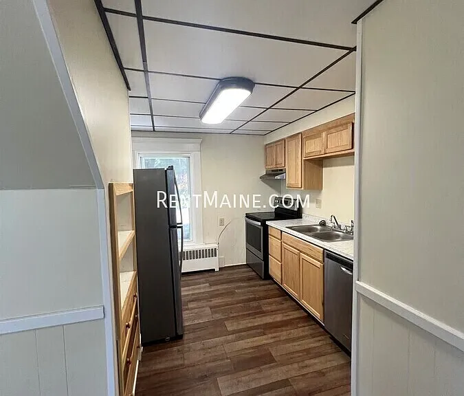 79 4th St #3 — Photo 4
