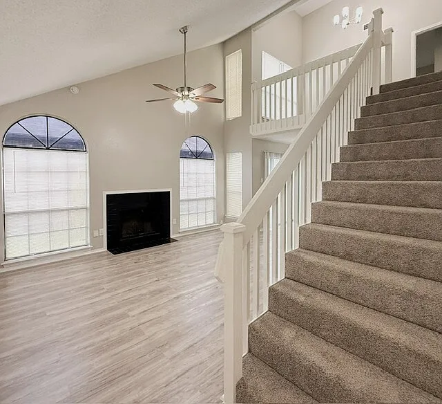 3 bed, 2.0 bath, 1440 sqft, $1,795 — Photo 4