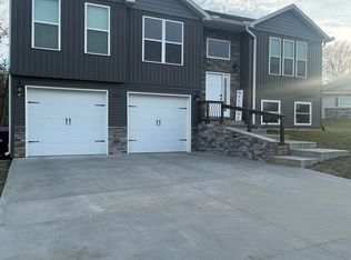 1010 Deer Run, Warrensburg, MO 64093