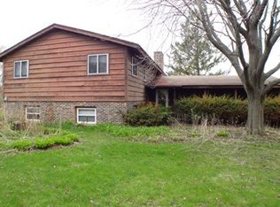 2801 Standish Rd, Marengo, IL 60152