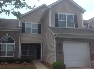 917 Standen Place Ct #917, Pineville, NC 28134