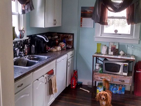 5th image of 3820 Curtis St