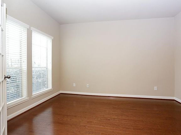 5th image of 4323 Hazepoint Dr