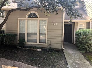 723 Berkley Plz, Irving, TX 75061