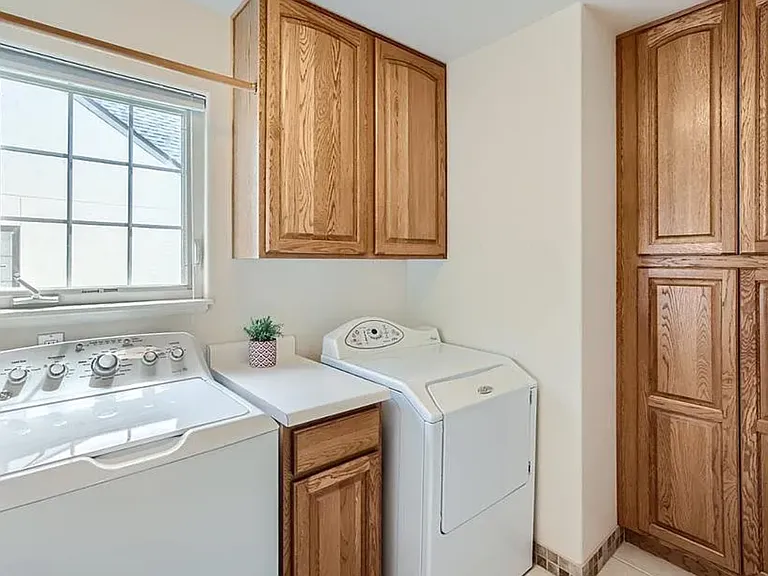 652 La Bourgade Point — Photo 8