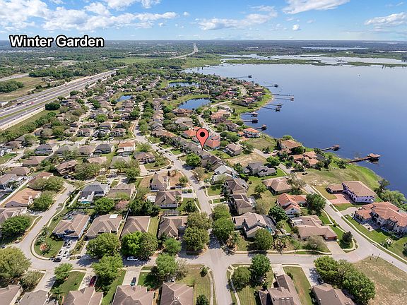 3rd image of 622 Johns Landing Way