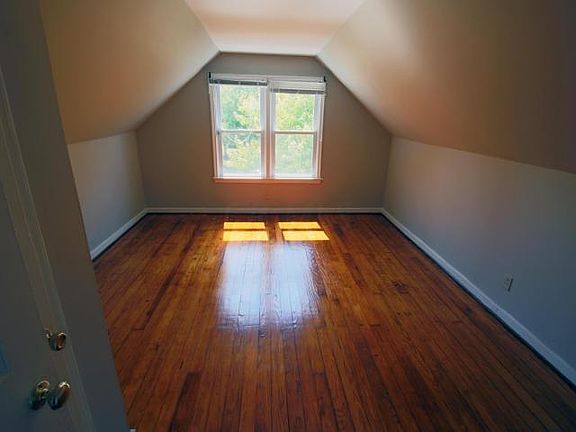 3rd image of 538 E Jeffrey Pl