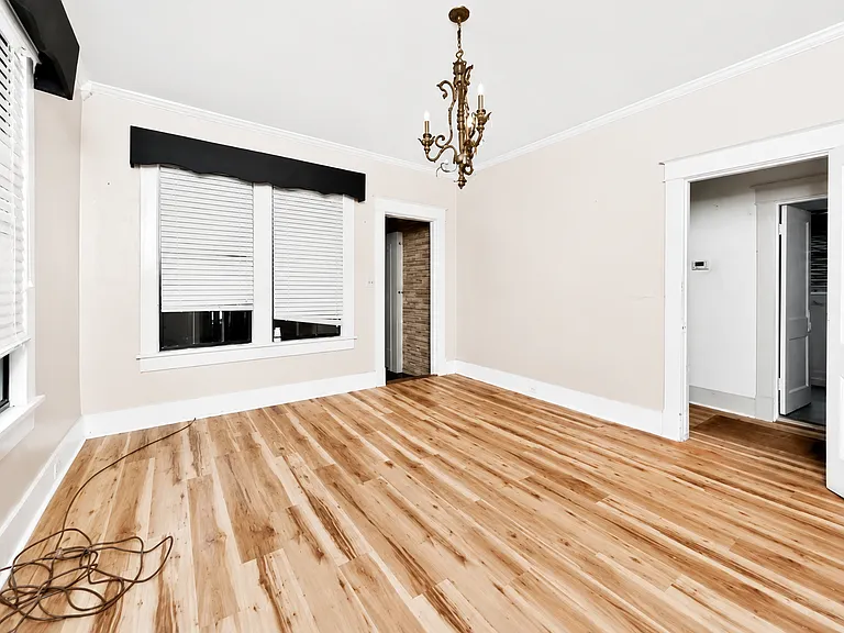 800 W 34th Ave — Photo 14