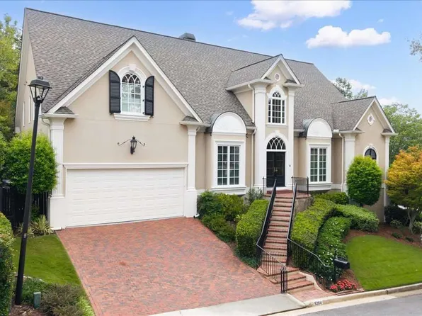 5284 Brookelake Dr, Atlanta, GA 30338