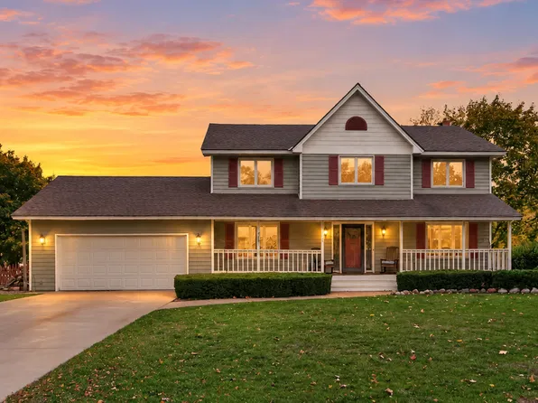 13915 Duluth Dr, Apple Valley, MN 55124
