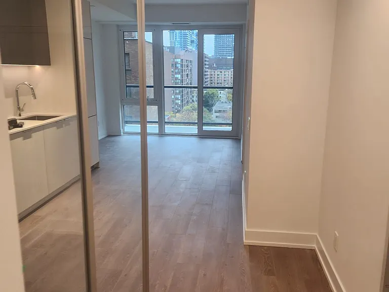 308 Jarvis St #902 — Photo 10