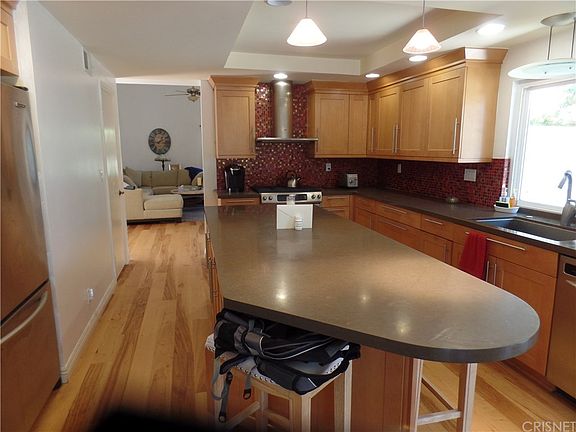 4th image of 24 Ilex Dr
