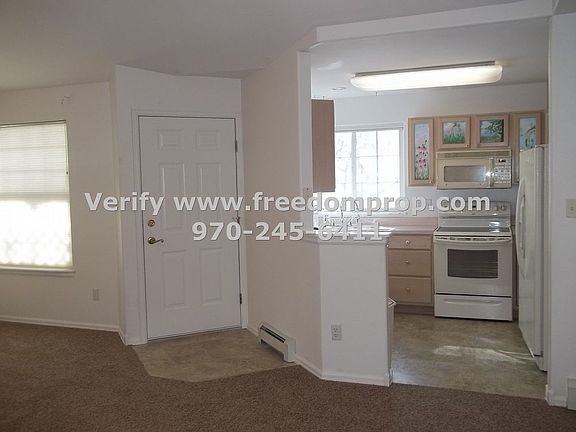4th image of 2489 Wellington Ct
