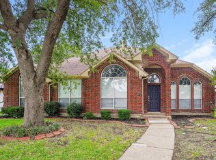 2338 Liles Ln, Mesquite, TX 75181