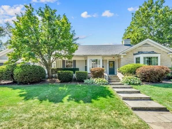 424 W Madison Ave, Wheaton, IL 60187