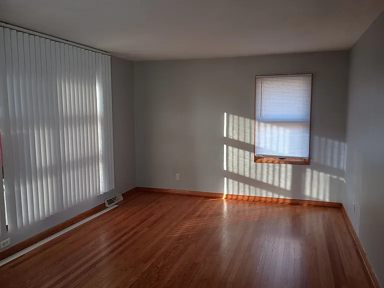 8001 Tapper Ave — Photo 4