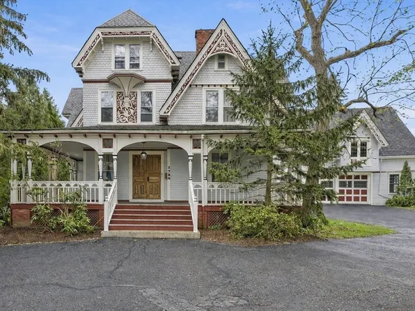 178 S Main St, Attleboro, MA 02703