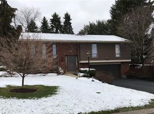 140 Teton Dr, Pittsburgh, PA 15239