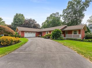 1 Robin Way, North Smithfield, RI 02896