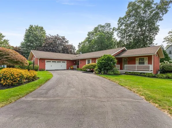 1 Robin Way, North Smithfield, RI 02896