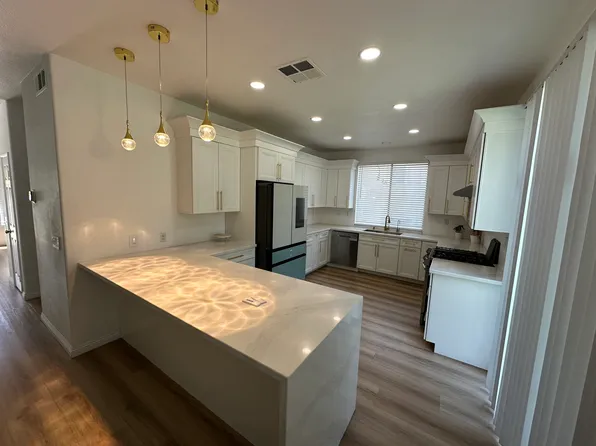 (undisclosed Address), Corona, CA 92879