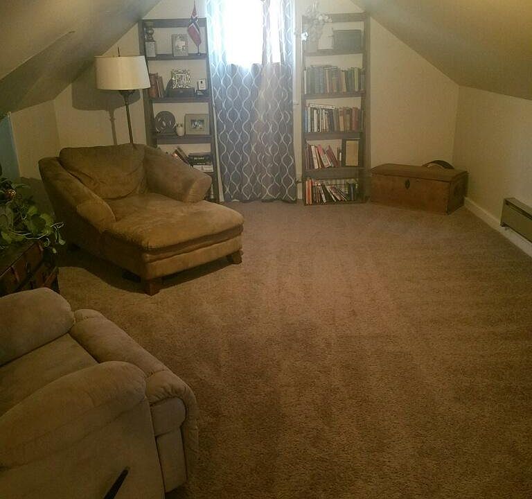 Living Room Photo 1