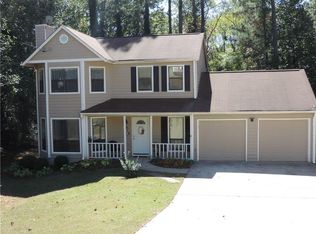 812 Riverstone Ln, Woodstock, GA