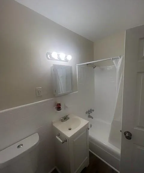 840 NE 17th Ter #9 — Photo 12