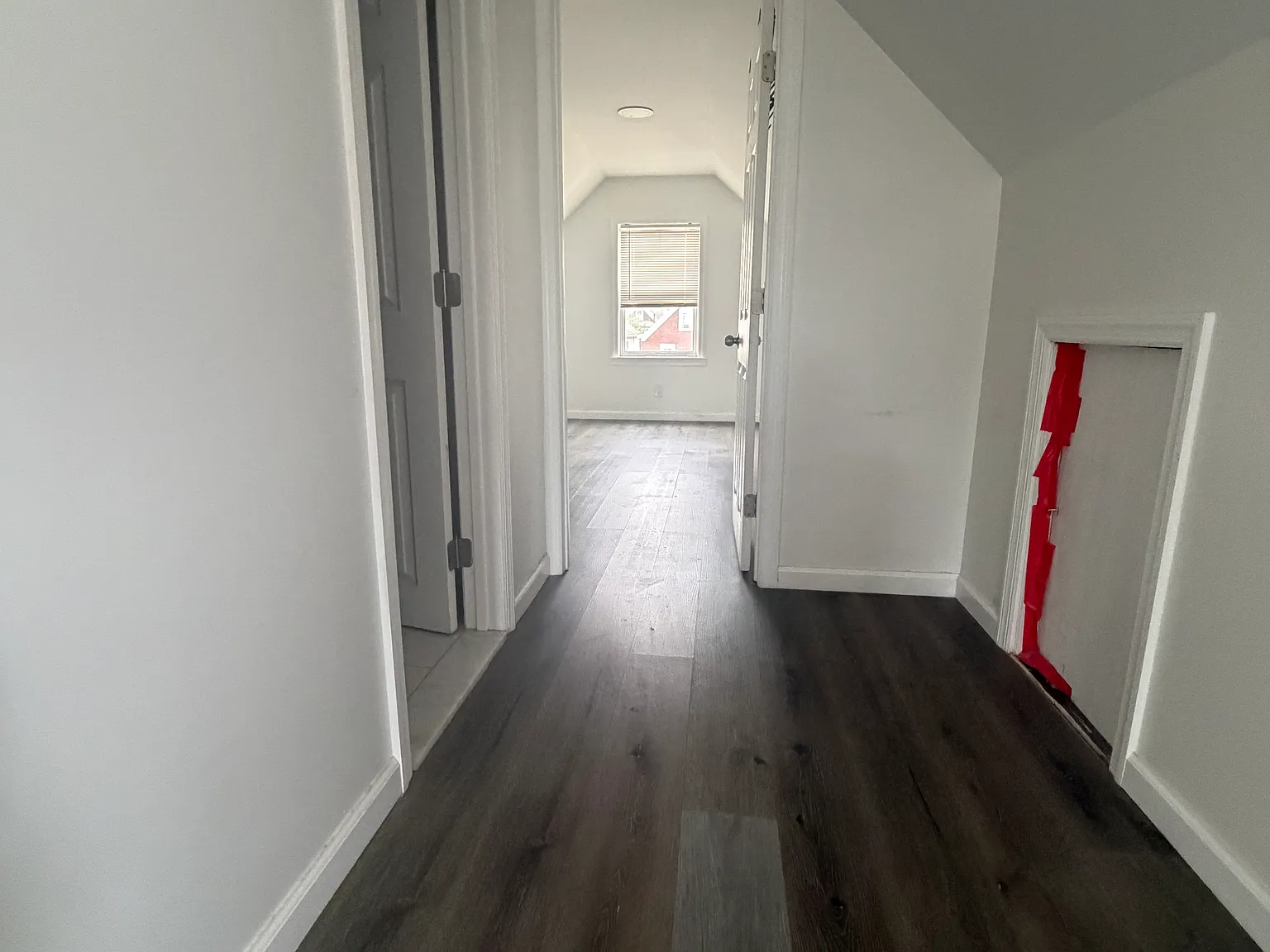 1 bed, 650 sqft, $1,500 — Photo 3