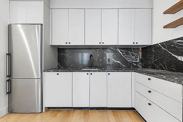 Rented by Nooklyn NYC LLC | media 21