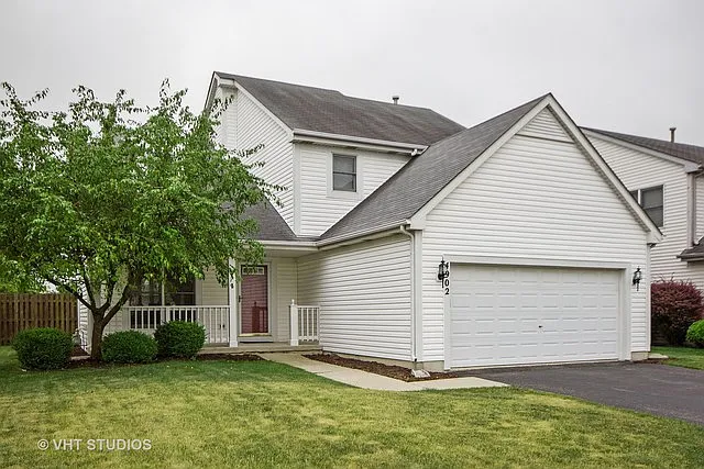 4902 Lobelia Ln photo 1